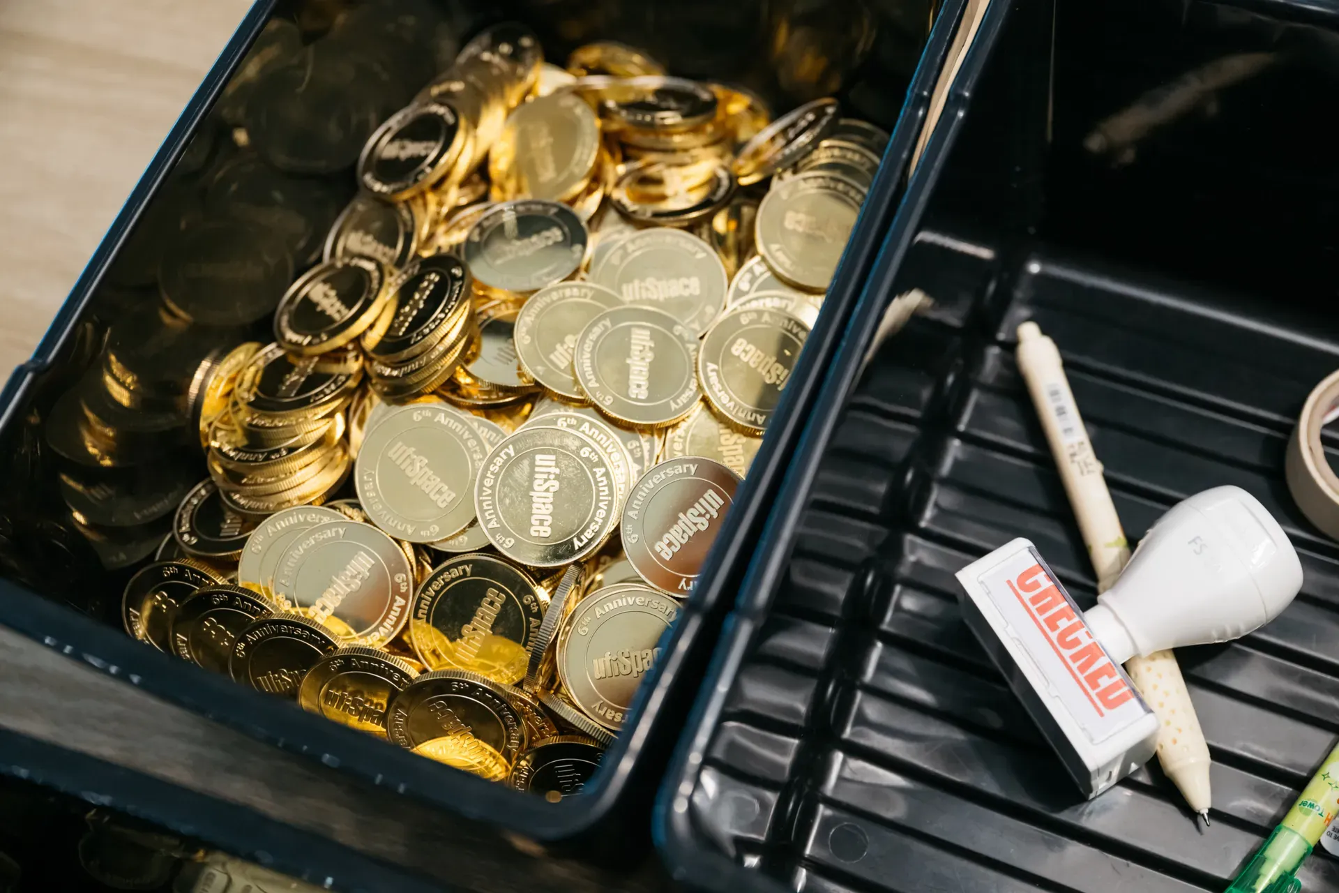 優達科技員工日晚宴的抽獎金幣道具