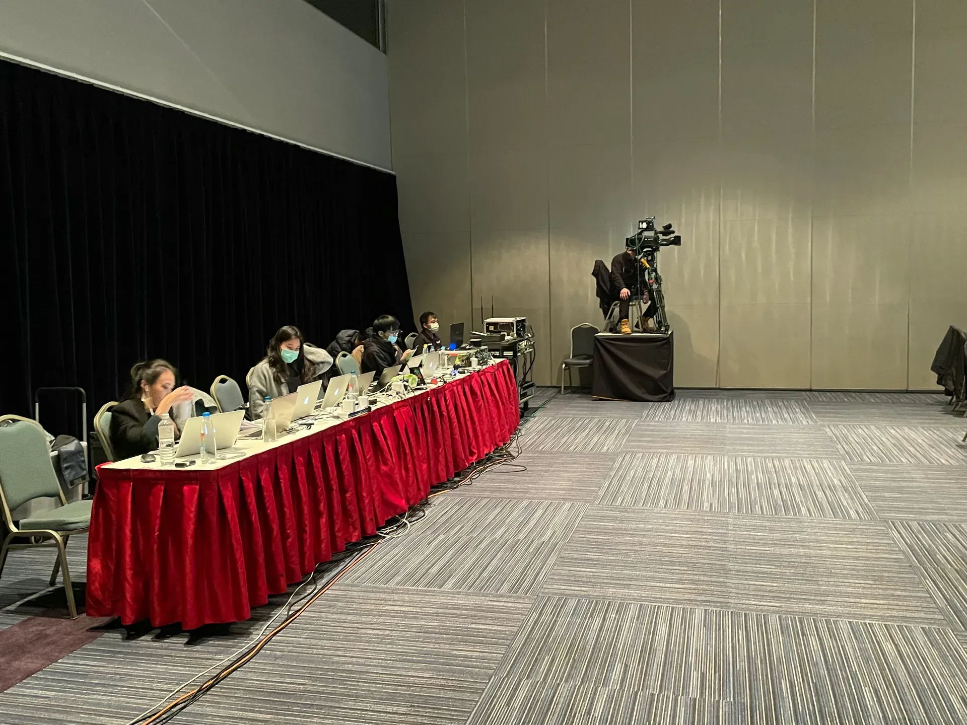 台比利時經濟合作會議主席台佈置